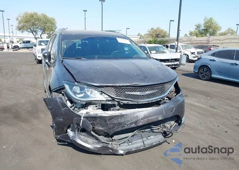 2017 Chrysler Pacifica Touring L Plus из США, поврежденный, VIN 2C4RC1EG1HR542638